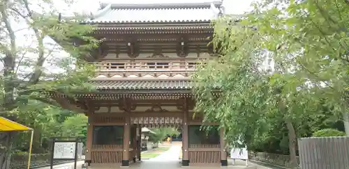 東勝寺宗吾霊堂の山門・神門