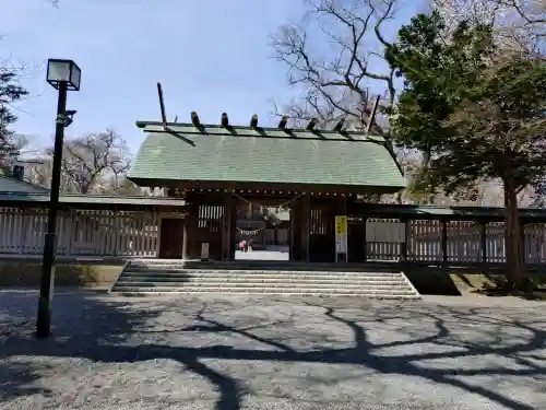 千歳神社の{uncategorized: "未分類", other: "その他", undefined: "問題あり", building: "その他建物", grave: "お墓", sacred_gate: "鳥居", guardian: "狛犬", statue: "像", buddha: "仏像", history: "歴史", nature: "自然", garden: "庭園", animal: "動物", pagoda: "塔", temizu: "手水舎", mountain_gate: "山門・神門", sanctuary: "本殿・本堂", subordinate: "末社・摂社", art: "芸術", scenery: "景色", jizo: "地蔵", ema: "絵馬", goshuin: "御朱印", omikuji: "おみくじ", items: "授与品その他", amulet: "お守り", goshuincho: "御朱印帳", eats: "食事", festival: "お祭り", votive_dance: "神楽", shichigosan: "七五三参", wedding: "結婚式", experience: "体験その他", initially: "初詣", around: "周辺", anti_infection: "感染症対策"}