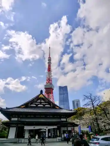 増上寺の{uncategorized: "未分類", other: "その他", undefined: "問題あり", building: "その他建物", grave: "お墓", sacred_gate: "鳥居", guardian: "狛犬", statue: "像", buddha: "仏像", history: "歴史", nature: "自然", garden: "庭園", animal: "動物", pagoda: "塔", temizu: "手水舎", mountain_gate: "山門・神門", sanctuary: "本殿・本堂", subordinate: "末社・摂社", art: "芸術", scenery: "景色", jizo: "地蔵", ema: "絵馬", goshuin: "御朱印", omikuji: "おみくじ", items: "授与品その他", amulet: "お守り", goshuincho: "御朱印帳", eats: "食事", festival: "お祭り", votive_dance: "神楽", shichigosan: "七五三参", wedding: "結婚式", experience: "体験その他", initially: "初詣", around: "周辺", anti_infection: "感染症対策"}
