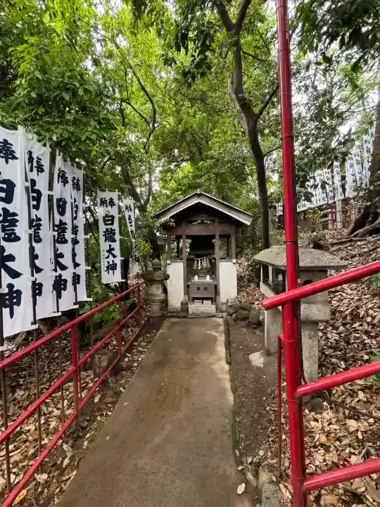 山神社・お福稲荷社・白龍大神の{uncategorized: "未分類", other: "その他", undefined: "問題あり", building: "その他建物", grave: "お墓", sacred_gate: "鳥居", guardian: "狛犬", statue: "像", buddha: "仏像", history: "歴史", nature: "自然", garden: "庭園", animal: "動物", pagoda: "塔", temizu: "手水舎", mountain_gate: "山門・神門", sanctuary: "本殿・本堂", subordinate: "末社・摂社", art: "芸術", scenery: "景色", jizo: "地蔵", ema: "絵馬", goshuin: "御朱印", omikuji: "おみくじ", items: "授与品その他", amulet: "お守り", goshuincho: "御朱印帳", eats: "食事", festival: "お祭り", votive_dance: "神楽", shichigosan: "七五三参", wedding: "結婚式", experience: "体験その他", initially: "初詣", around: "周辺", anti_infection: "感染症対策"}