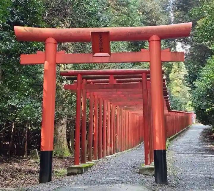 美濃國一宮 南宮大社の{uncategorized: "未分類", other: "その他", undefined: "問題あり", building: "その他建物", grave: "お墓", sacred_gate: "鳥居", guardian: "狛犬", statue: "像", buddha: "仏像", history: "歴史", nature: "自然", garden: "庭園", animal: "動物", pagoda: "塔", temizu: "手水舎", mountain_gate: "山門・神門", sanctuary: "本殿・本堂", subordinate: "末社・摂社", art: "芸術", scenery: "景色", jizo: "地蔵", ema: "絵馬", goshuin: "御朱印", omikuji: "おみくじ", items: "授与品その他", amulet: "お守り", goshuincho: "御朱印帳", eats: "食事", festival: "お祭り", votive_dance: "神楽", shichigosan: "七五三参", wedding: "結婚式", experience: "体験その他", initially: "初詣", around: "周辺", anti_infection: "感染症対策"}