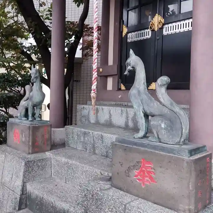 伏見三寳稲荷神社の狛犬