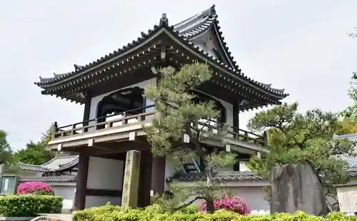 長寿寺の山門・神門