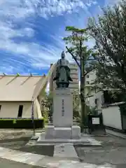 玉造稲荷神社の像