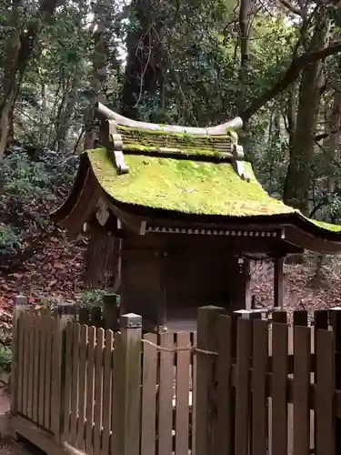 石上神宮の末社