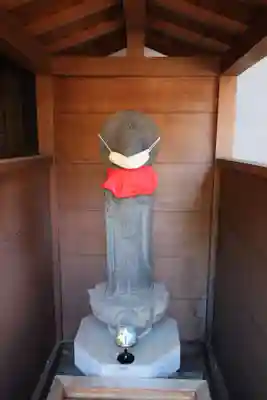 嶺御嶽神社の地蔵