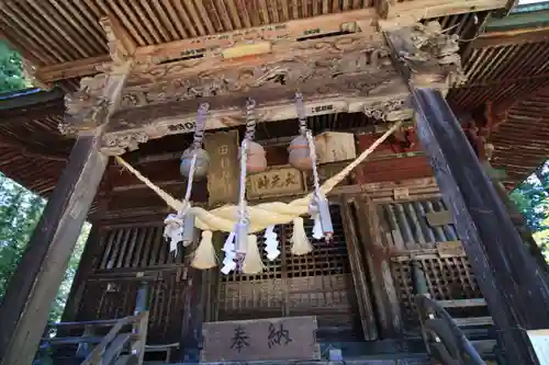 田村神社の本殿・本堂
