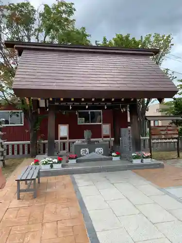 新川皇大神社の手水舎