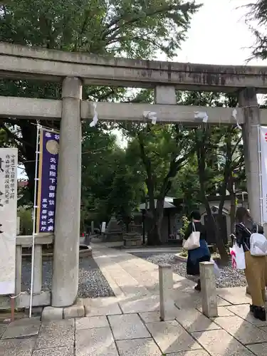 鳩森八幡神社の鳥居