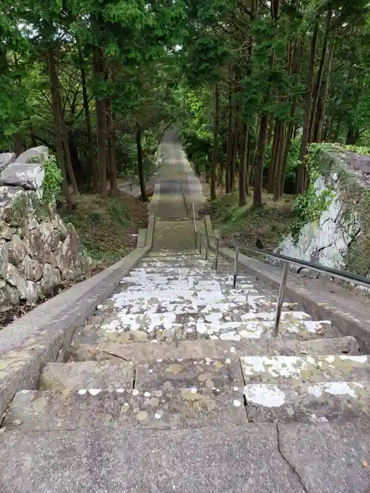 本宮八幡神社の建物その他