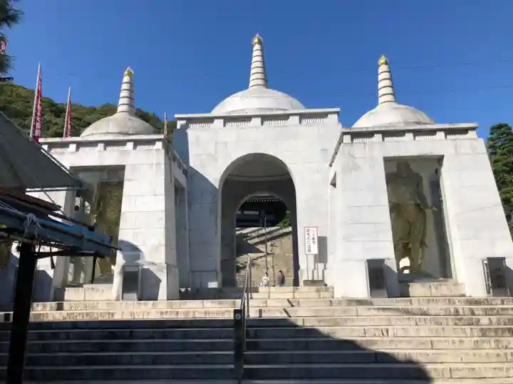 最上稲荷山妙教寺(岡山県)