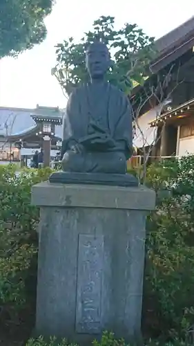 松陰神社の像