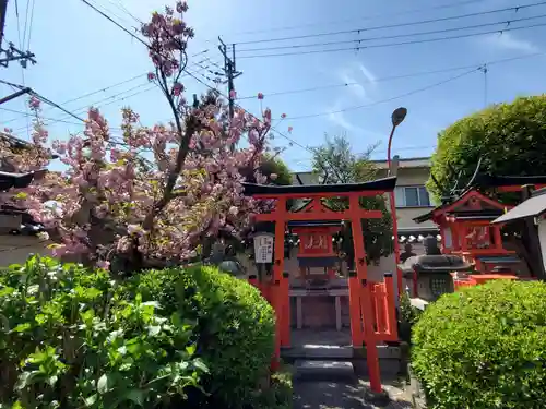 御霊神社の末社