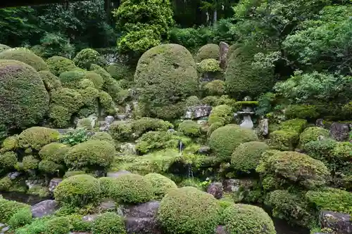 禅昌寺の庭園