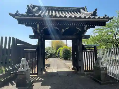 狭山山不動寺の山門・神門