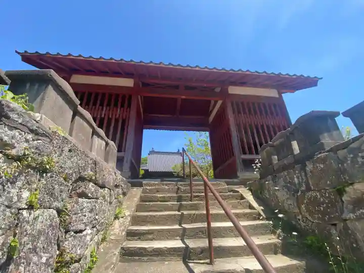 観世音寺の{uncategorized: "未分類", other: "その他", undefined: "問題あり", building: "その他建物", grave: "お墓", sacred_gate: "鳥居", guardian: "狛犬", statue: "像", buddha: "仏像", history: "歴史", nature: "自然", garden: "庭園", animal: "動物", pagoda: "塔", temizu: "手水舎", mountain_gate: "山門・神門", sanctuary: "本殿・本堂", subordinate: "末社・摂社", art: "芸術", scenery: "景色", jizo: "地蔵", ema: "絵馬", goshuin: "御朱印", omikuji: "おみくじ", items: "授与品その他", amulet: "お守り", goshuincho: "御朱印帳", eats: "食事", festival: "お祭り", votive_dance: "神楽", shichigosan: "七五三参", wedding: "結婚式", experience: "体験その他", initially: "初詣", around: "周辺", anti_infection: "感染症対策"}