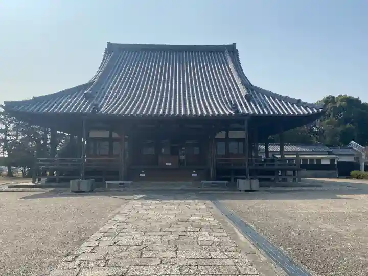 雲龍山 本證寺の{uncategorized: "未分類", other: "その他", undefined: "問題あり", building: "その他建物", grave: "お墓", sacred_gate: "鳥居", guardian: "狛犬", statue: "像", buddha: "仏像", history: "歴史", nature: "自然", garden: "庭園", animal: "動物", pagoda: "塔", temizu: "手水舎", mountain_gate: "山門・神門", sanctuary: "本殿・本堂", subordinate: "末社・摂社", art: "芸術", scenery: "景色", jizo: "地蔵", ema: "絵馬", goshuin: "御朱印", omikuji: "おみくじ", items: "授与品その他", amulet: "お守り", goshuincho: "御朱印帳", eats: "食事", festival: "お祭り", votive_dance: "神楽", shichigosan: "七五三参", wedding: "結婚式", experience: "体験その他", initially: "初詣", around: "周辺", anti_infection: "感染症対策"}