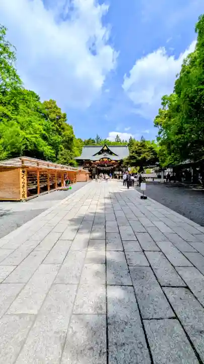 秩父神社の{uncategorized: "未分類", other: "その他", undefined: "問題あり", building: "その他建物", grave: "お墓", sacred_gate: "鳥居", guardian: "狛犬", statue: "像", buddha: "仏像", history: "歴史", nature: "自然", garden: "庭園", animal: "動物", pagoda: "塔", temizu: "手水舎", mountain_gate: "山門・神門", sanctuary: "本殿・本堂", subordinate: "末社・摂社", art: "芸術", scenery: "景色", jizo: "地蔵", ema: "絵馬", goshuin: "御朱印", omikuji: "おみくじ", items: "授与品その他", amulet: "お守り", goshuincho: "御朱印帳", eats: "食事", festival: "お祭り", votive_dance: "神楽", shichigosan: "七五三参", wedding: "結婚式", experience: "体験その他", initially: "初詣", around: "周辺", anti_infection: "感染症対策"}