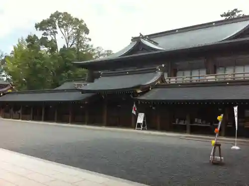 寒川神社の本殿