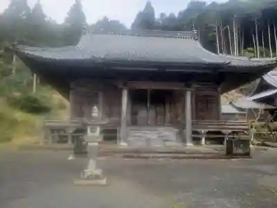 観音寺の本殿・本堂
