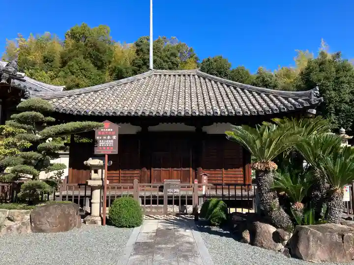 来迎寺の本殿・本堂