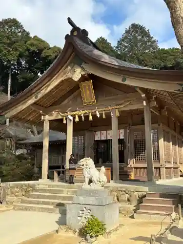 宝満宮竈門神社の{uncategorized: "未分類", other: "その他", undefined: "問題あり", building: "その他建物", grave: "お墓", sacred_gate: "鳥居", guardian: "狛犬", statue: "像", buddha: "仏像", history: "歴史", nature: "自然", garden: "庭園", animal: "動物", pagoda: "塔", temizu: "手水舎", mountain_gate: "山門・神門", sanctuary: "本殿・本堂", subordinate: "末社・摂社", art: "芸術", scenery: "景色", jizo: "地蔵", ema: "絵馬", goshuin: "御朱印", omikuji: "おみくじ", items: "授与品その他", amulet: "お守り", goshuincho: "御朱印帳", eats: "食事", festival: "お祭り", votive_dance: "神楽", shichigosan: "七五三参", wedding: "結婚式", experience: "体験その他", initially: "初詣", around: "周辺", anti_infection: "感染症対策"}