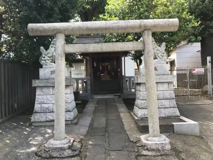 滝野川八幡神社の鳥居