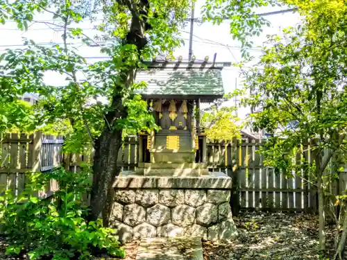 川原神社の末社・摂社