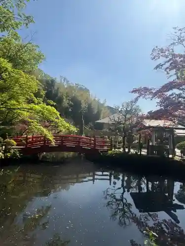 貫井神社の{uncategorized: "未分類", other: "その他", undefined: "問題あり", building: "その他建物", grave: "お墓", sacred_gate: "鳥居", guardian: "狛犬", statue: "像", buddha: "仏像", history: "歴史", nature: "自然", garden: "庭園", animal: "動物", pagoda: "塔", temizu: "手水舎", mountain_gate: "山門・神門", sanctuary: "本殿・本堂", subordinate: "末社・摂社", art: "芸術", scenery: "景色", jizo: "地蔵", ema: "絵馬", goshuin: "御朱印", omikuji: "おみくじ", items: "授与品その他", amulet: "お守り", goshuincho: "御朱印帳", eats: "食事", festival: "お祭り", votive_dance: "神楽", shichigosan: "七五三参", wedding: "結婚式", experience: "体験その他", initially: "初詣", around: "周辺", anti_infection: "感染症対策"}