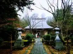 国上寺の本殿