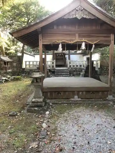 宇智神社の本殿・本堂