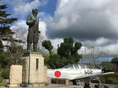 知覧町護国神社の像