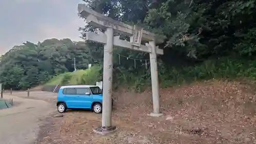 白鳥神社の鳥居