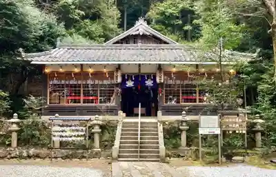 吉川八幡神社の本殿・本堂