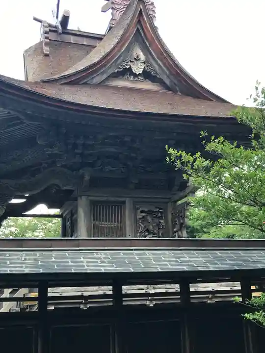 神﨑神社の本殿・本堂