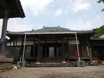 光泉寺の本殿・本堂