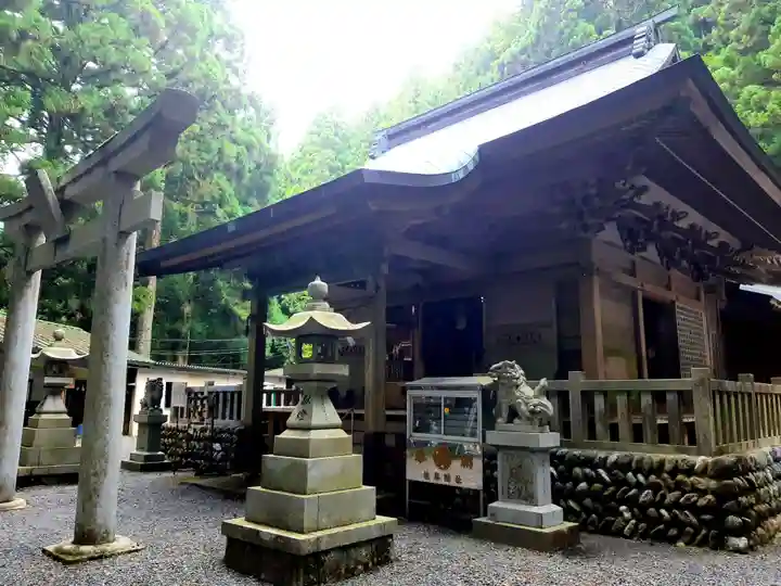 山住神社の本殿・本堂