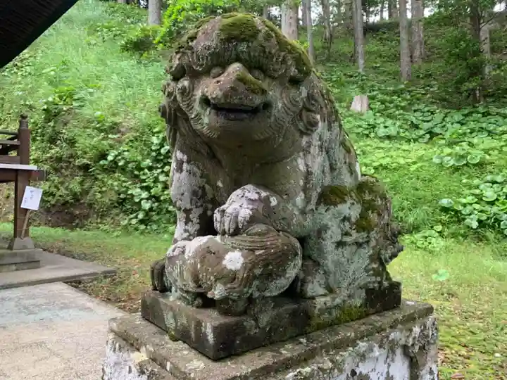 熊野神社の狛犬