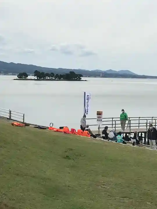 竹生島神社の周辺