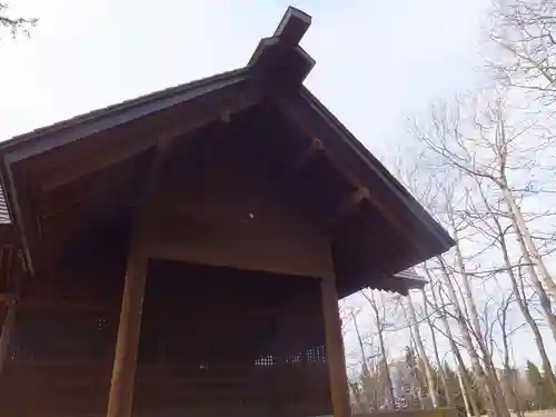 茶志内神社の本殿