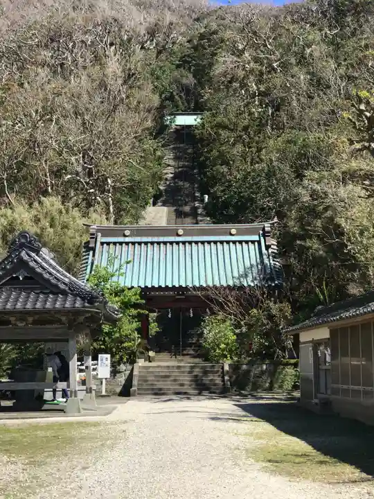 洲崎神社の山門・神門
