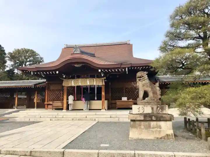 城南宮の本殿・本堂