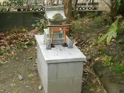 八雲神社の末社