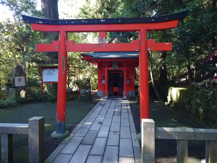 箱根神社の末社・摂社