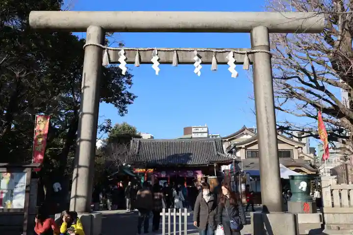 浅草神社の鳥居
