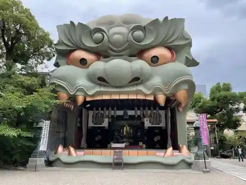 難波八阪神社の狛犬