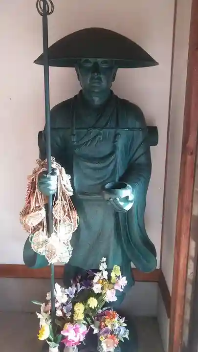 大師堂の像
