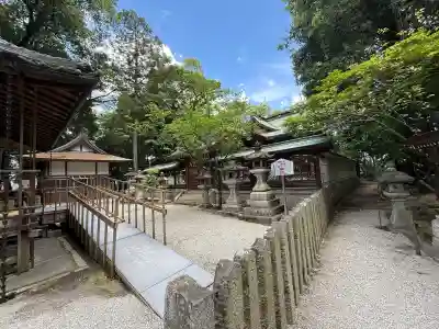 鴨都波神社の{uncategorized: "未分類", other: "その他", undefined: "問題あり", building: "その他建物", grave: "お墓", sacred_gate: "鳥居", guardian: "狛犬", statue: "像", buddha: "仏像", history: "歴史", nature: "自然", garden: "庭園", animal: "動物", pagoda: "塔", temizu: "手水舎", mountain_gate: "山門・神門", sanctuary: "本殿・本堂", subordinate: "末社・摂社", art: "芸術", scenery: "景色", jizo: "地蔵", ema: "絵馬", goshuin: "御朱印", omikuji: "おみくじ", items: "授与品その他", amulet: "お守り", goshuincho: "御朱印帳", eats: "食事", festival: "お祭り", votive_dance: "神楽", shichigosan: "七五三参", wedding: "結婚式", experience: "体験その他", initially: "初詣", around: "周辺", anti_infection: "感染症対策"}