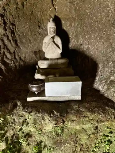 妙圓寺の{uncategorized: "未分類", other: "その他", undefined: "問題あり", building: "その他建物", grave: "お墓", sacred_gate: "鳥居", guardian: "狛犬", statue: "像", buddha: "仏像", history: "歴史", nature: "自然", garden: "庭園", animal: "動物", pagoda: "塔", temizu: "手水舎", mountain_gate: "山門・神門", sanctuary: "本殿・本堂", subordinate: "末社・摂社", art: "芸術", scenery: "景色", jizo: "地蔵", ema: "絵馬", goshuin: "御朱印", omikuji: "おみくじ", items: "授与品その他", amulet: "お守り", goshuincho: "御朱印帳", eats: "食事", festival: "お祭り", votive_dance: "神楽", shichigosan: "七五三参", wedding: "結婚式", experience: "体験その他", initially: "初詣", around: "周辺", anti_infection: "感染症対策"}