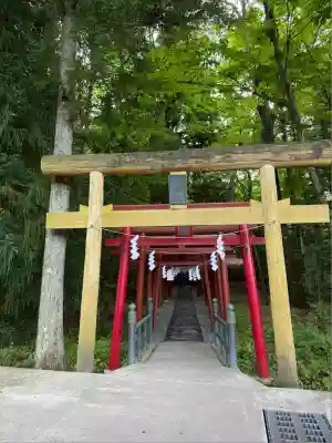 新屋山神社(山梨県)